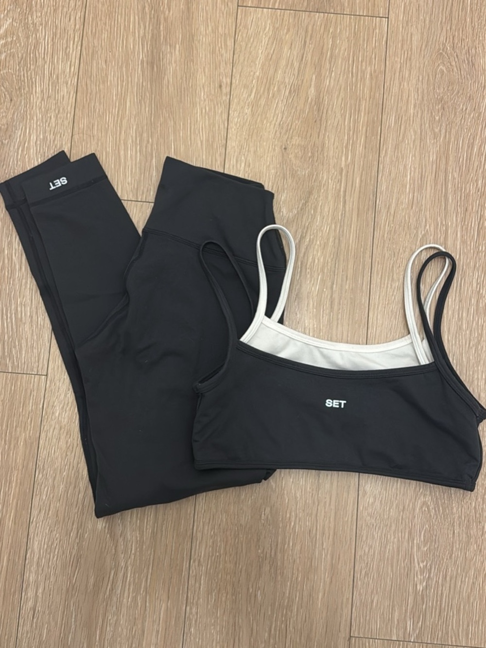 SET Active dark grey Leggings and Matching Sports Bra Set